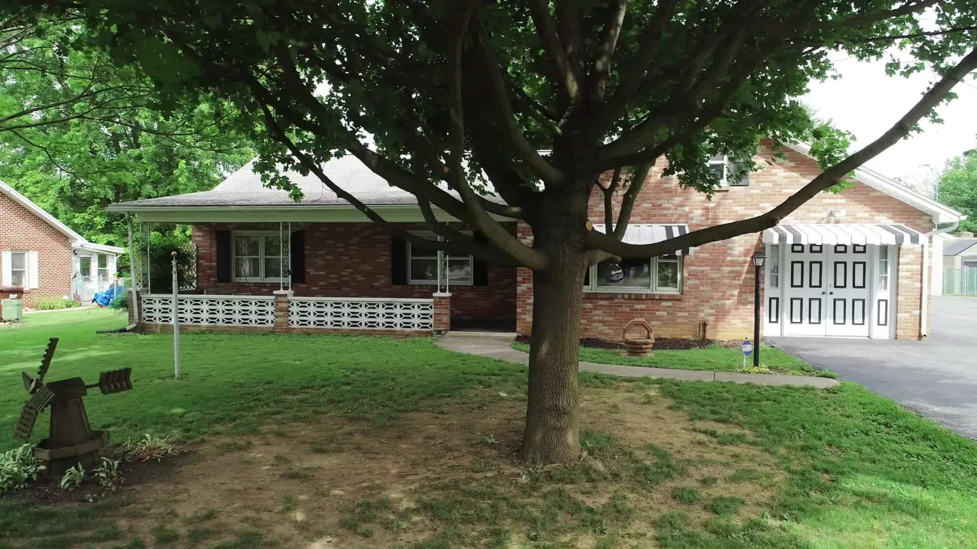 128 Tanglewood Lane, Chambersburg, PA